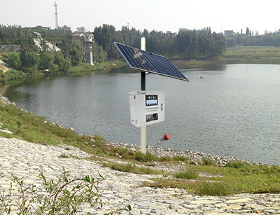 地表水水质在线监测系统-具备太阳能电池板